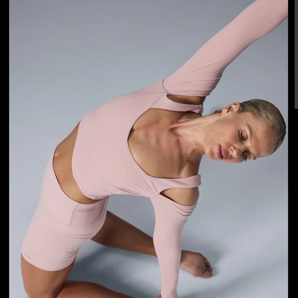 Alo Yoga Ribbed Cropped Butterfly Long Sleeve, Ballet Pink